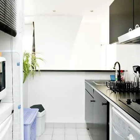 Tour Eiffel Montmartre House Apartment